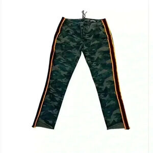 PAM & GELA women’s camouflage pants